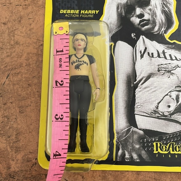 Blondie ReAction Figures Wave 02 Debbie Harry (Vultures) - Picture 2 of 3